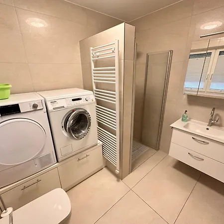 Neue, Moderne Wattperle Burhave *